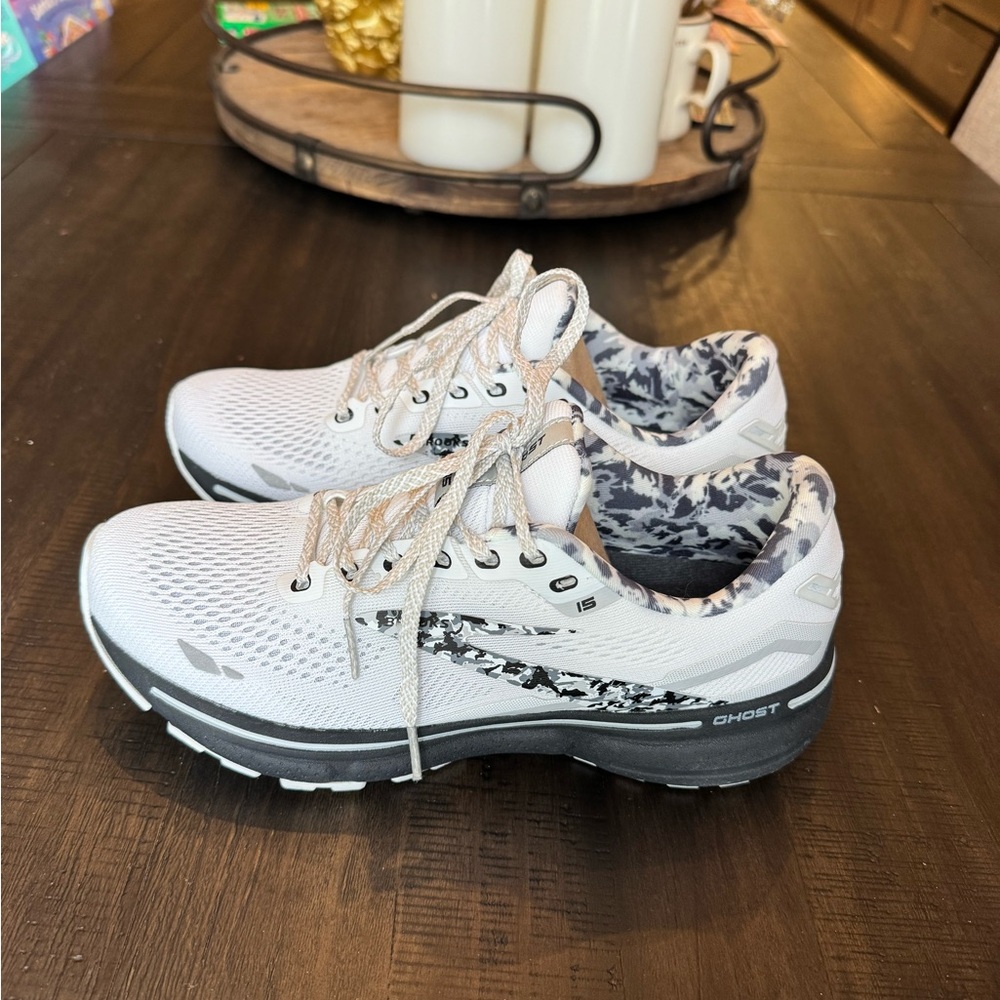 Brooks Ghost 15